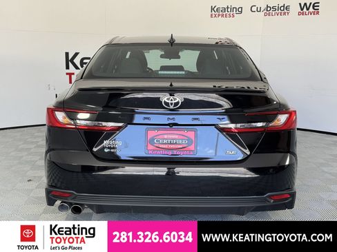 Certified 2025 Toyota Camry SE FWD image 7