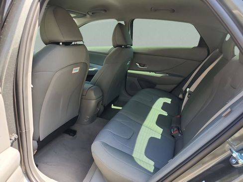 New 2026 Hyundai Elantra SE image 15