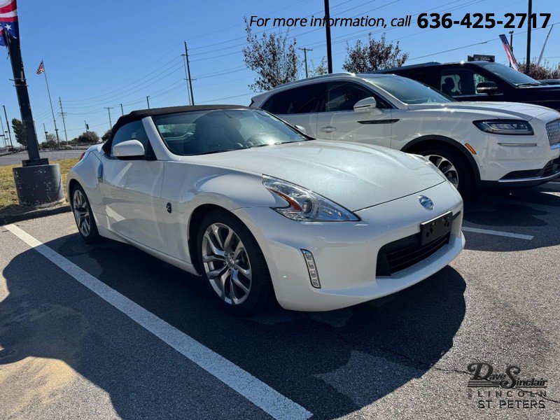 Used 2014 Nissan 370Z Touring w/ Navigation Package RWD image 1