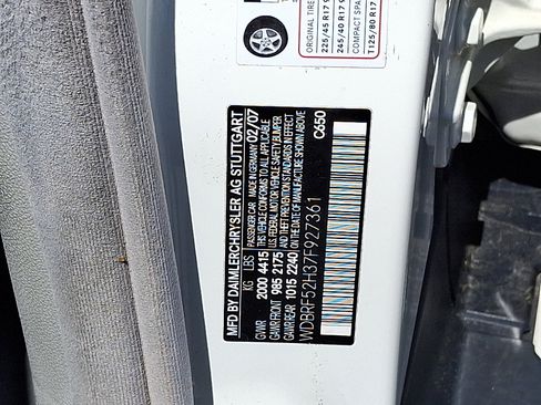 Used 2007 Mercedes-Benz C 230 Sedan image 27