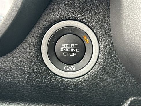 Used 2022 RAM 1500 Rebel image 28