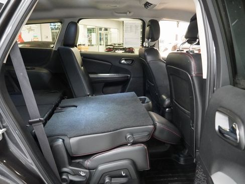 Used 2019 Dodge Journey GT image 30