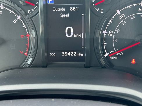 Used 2023 Toyota 4Runner SR5 Premium w/ Moonroof Package RWD image 35