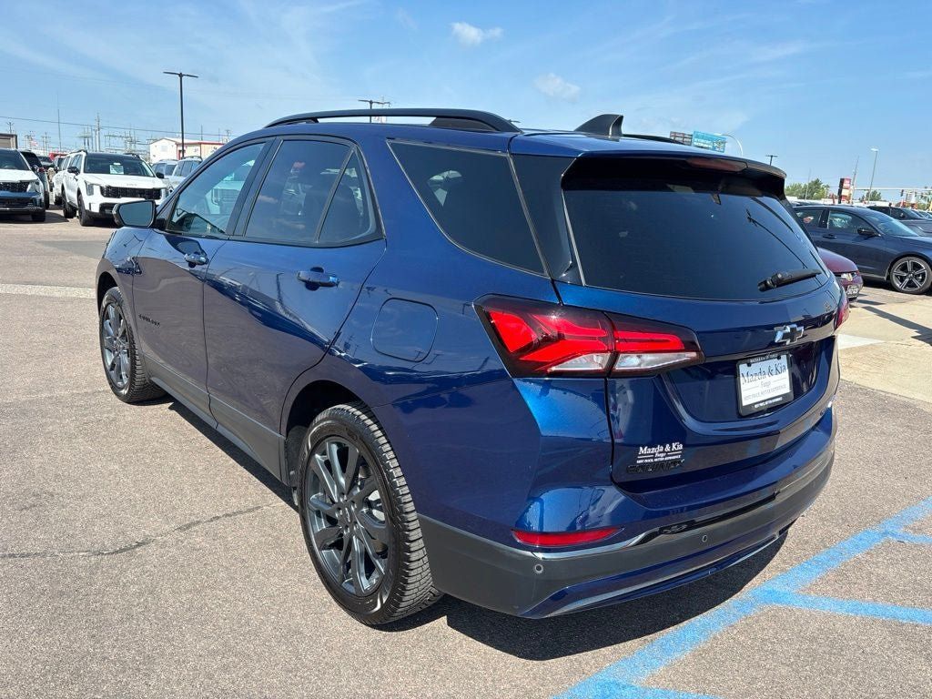 Used 2023 Chevrolet Equinox RS w/ RS Leather Package AWD/4WD image 7