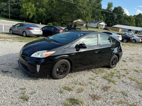 Used 2012 Toyota Prius One image 2
