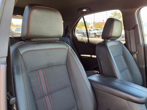 Used 2024 Chevrolet Equinox RS FWD image 12