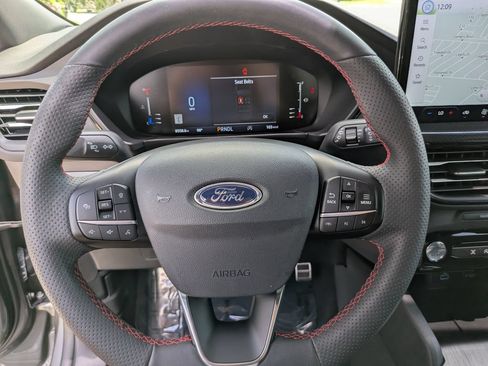 Certified 2023 Ford Escape ST-Line w/ Tech Pack #1 FWD image 31