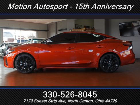 Used 2021 Nissan Maxima SR w/ Sport Mat Group image 7