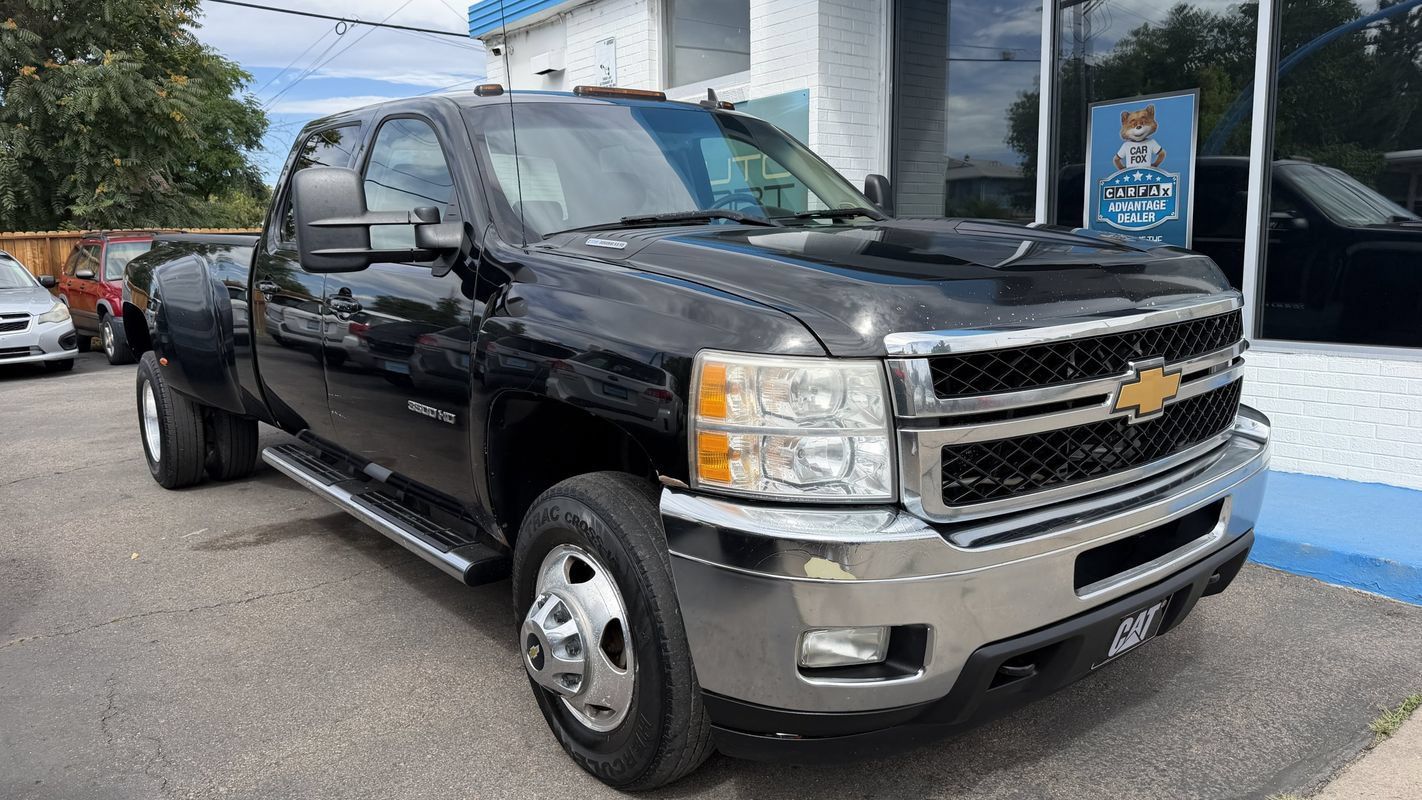 Used 2014 Chevrolet Silverado 3500 LTZ w/ LTZ Plus Package AWD/4WD image 1
