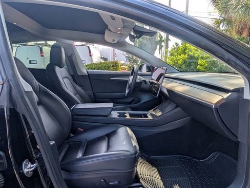 Used 2022 Tesla Model 3 Performance AWD/4WD image 17