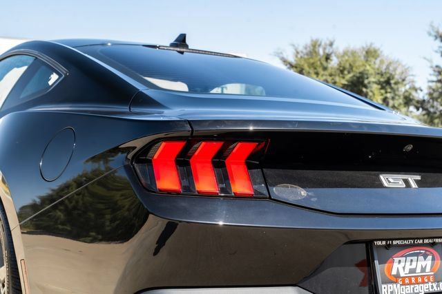 Used 2024 Ford Mustang GT Premium RWD image 11