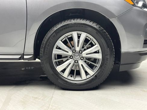 Used 2019 Nissan Pathfinder SL AWD/4WD image 46
