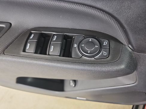 Certified 2022 Chevrolet Equinox RS w/ RS Leather Package AWD/4WD image 34