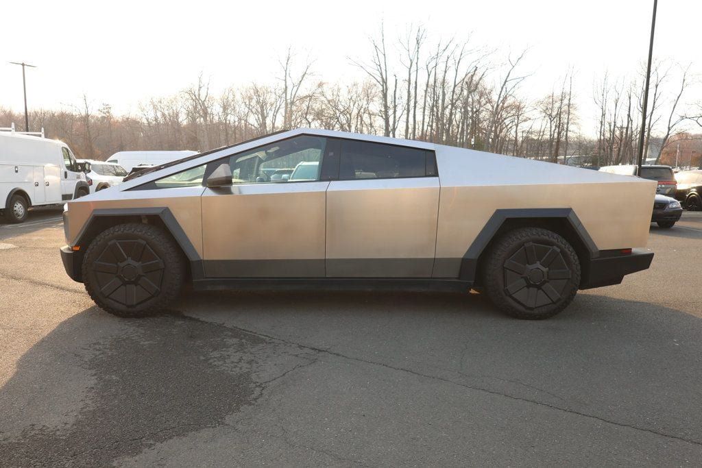 Used 2024 Tesla Cybertruck AWD Crew Cab image 2