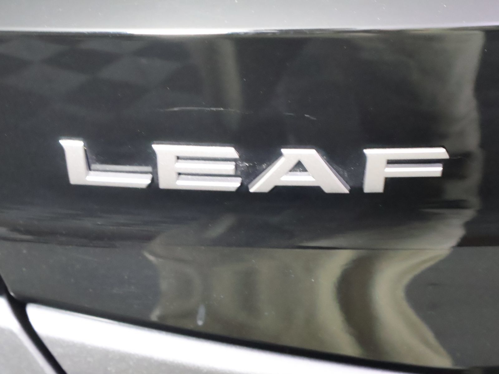 Used 2025 Nissan Leaf S FWD image 9