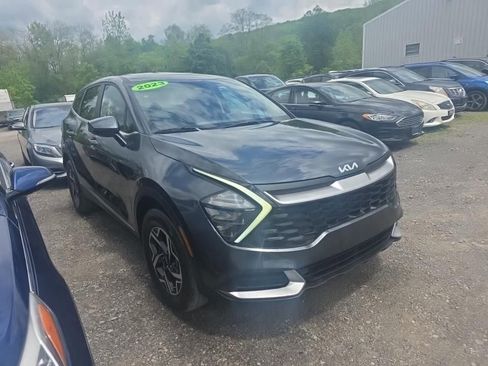 Used 2023 Kia Sportage LX AWD/4WD image 1