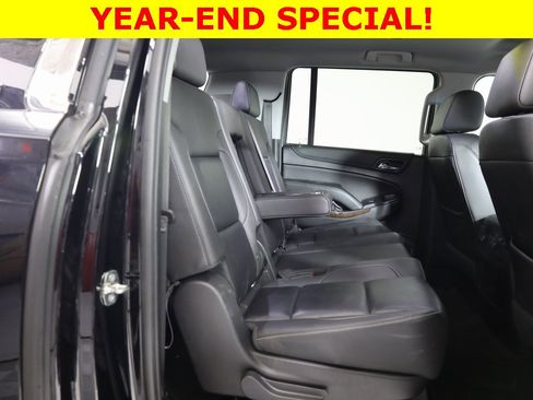 Used 2018 Chevrolet Suburban LT image 42
