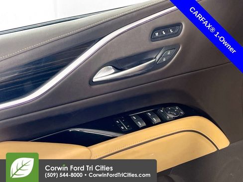 Used 2022 Cadillac Escalade ESV Premium Luxury AWD/4WD image 12