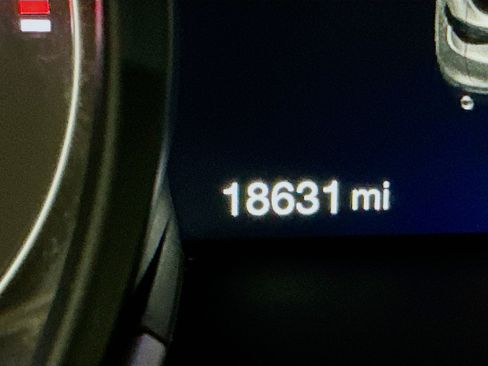 Used 2022 Alfa Romeo Stelvio Ti w/ Active Assist Plus Package image 19