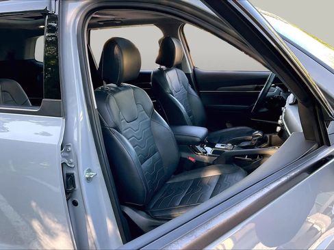 Used 2022 Kia Telluride SX w/ SX Prestige Package AWD/4WD image 8