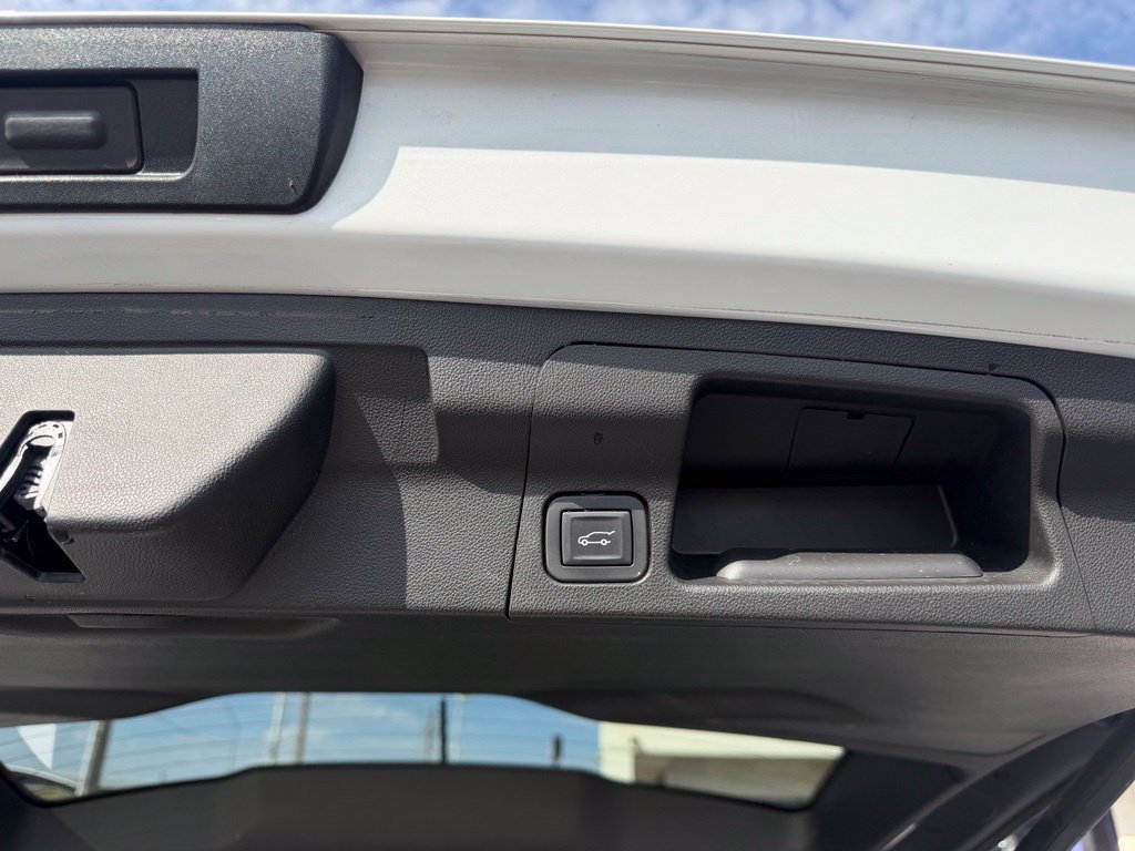 Used 2019 GMC Acadia Denali w/ Technology Package AWD/4WD image 20