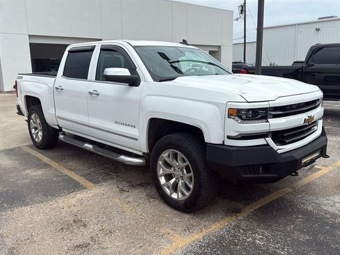 Used 2017 Chevrolet Silverado 1500 LTZ Z71 w/ LTZ Plus Package AWD/4WD image 2