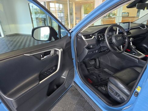 Used 2022 Toyota RAV4 TRD Off-Road w/ TRD Off-Road Weather Package AWD/4WD image 33