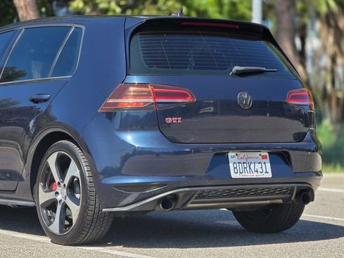 Used 2017 Volkswagen GTI Autobahn image 15