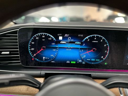 Used 2022 Mercedes-Benz GLS 450 4MATIC image 21