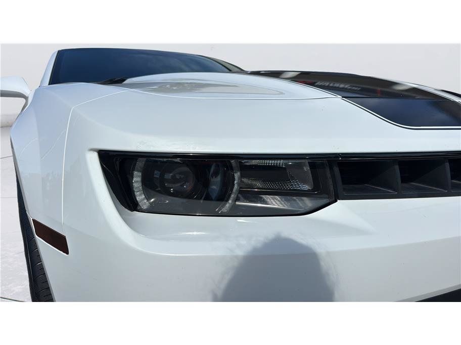 Used 2015 Chevrolet Camaro SS w/ RS Package RWD image 9