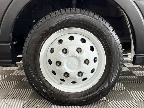 Used 2019 Ford Transit 350 138 DRW image 13