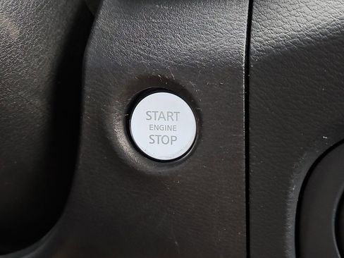 Used 2022 Nissan Frontier S RWD image 23