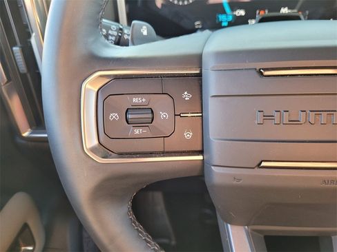 Certified 2025 GMC Hummer EV 3X image 34