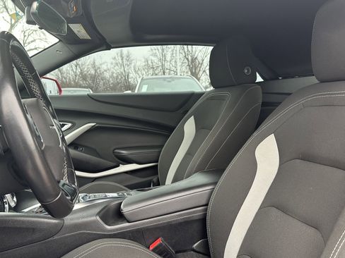 Used 2020 Chevrolet Camaro LT image 18