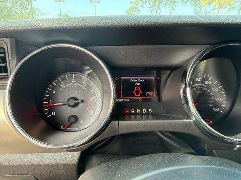 Used 2015 Ford Mustang GT Premium w/ Equipment Group 401A RWD image 7