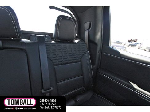 Used 2025 GMC Sierra EV Denali AWD/4WD image 12