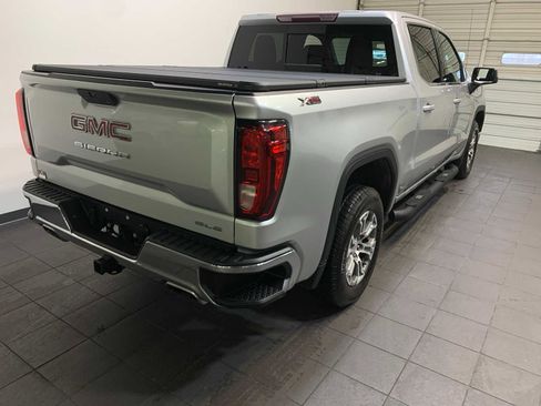 Used 2021 GMC Sierra 1500 SLE w/ X31 Off-Road Package image 3