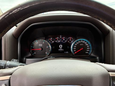 Used 2017 GMC Sierra 2500 Denali w/ Duramax Plus Package AWD/4WD image 18