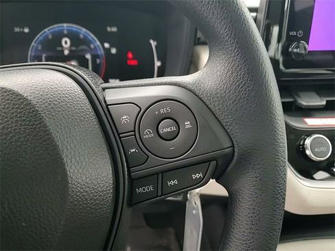 Used 2026 Toyota Corolla LE image 13