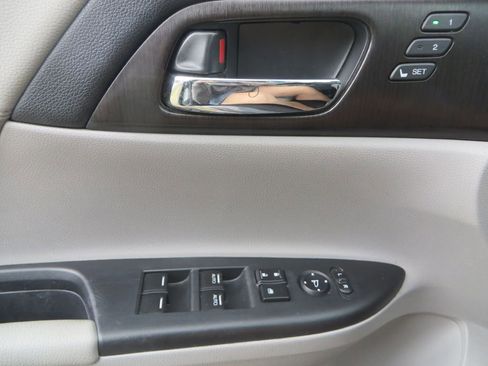 Used 2013 Honda Accord EX-L image 24