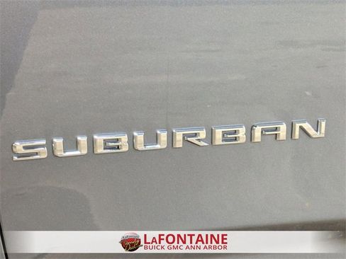 Certified 2022 Chevrolet Suburban High Country image 10