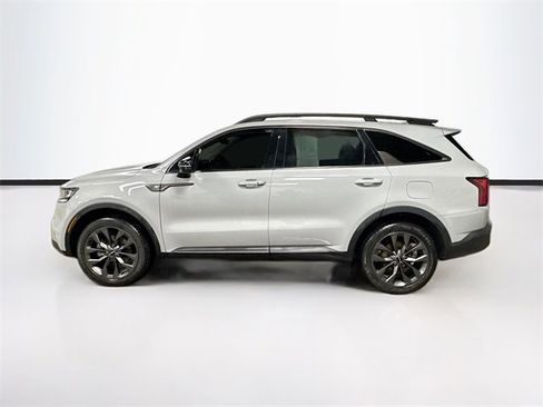 Used 2023 Kia Sorento X-Line EX image 4