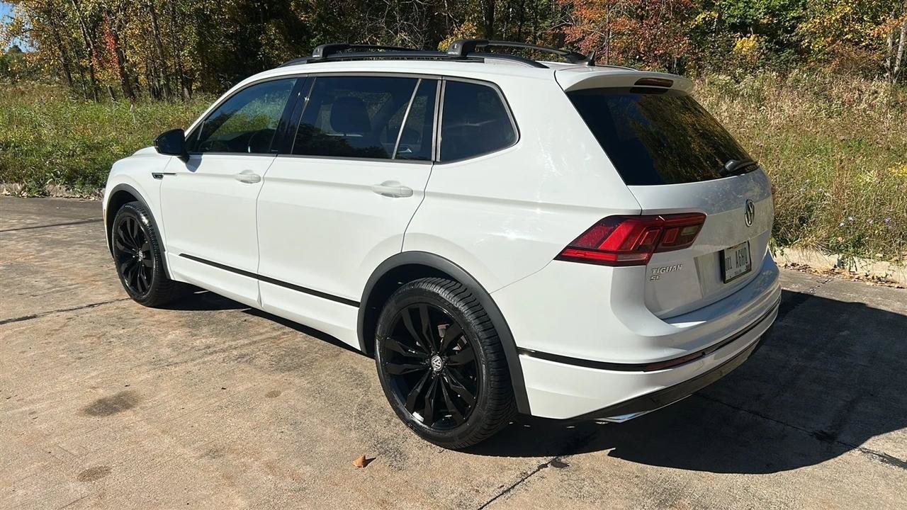 Used 2021 Volkswagen Tiguan SE R-Line AWD/4WD image 11