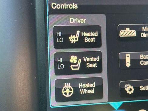 Used 2017 RAM 1500 Laramie w/ Convenience Group image 29