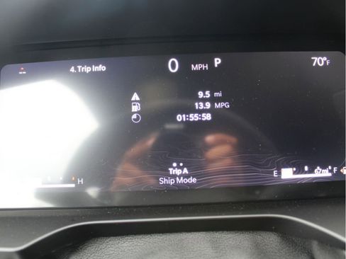 New 2025 Jeep Grand Cherokee Limited w/ Luxury Tech Group II image 15