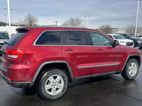 Used 2012 Jeep Grand Cherokee Laredo w/ Laredo E Group image 5