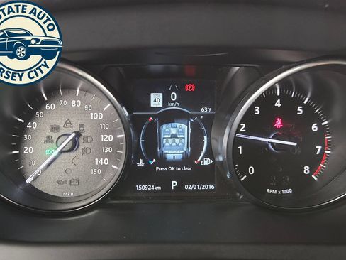 Used 2019 Land Rover Discovery Sport HSE AWD/4WD image 12