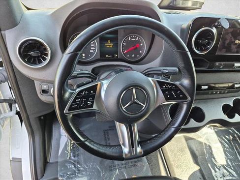 Used 2025 Mercedes-Benz Sprinter 2500 image 11