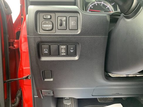 Used 2024 Toyota 4Runner TRD Off-Road Premium w/ Off Road Premium Plus Package AWD/4WD image 32