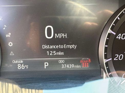 Used 2024 Toyota Highlander XLE AWD/4WD image 41
